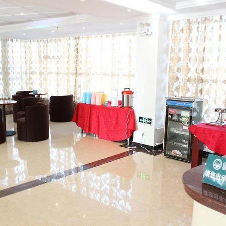 Greentree Wulumuqi Airport Hotel Ürümcsi Kültér fotó