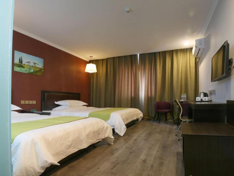 Greentree Wulumuqi Airport Hotel Ürümcsi Kültér fotó